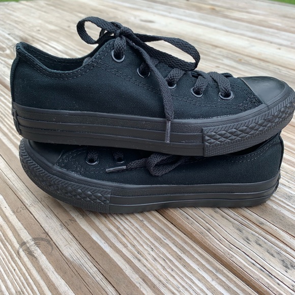 Converse Other - Black ON Black low-tops Converse Girl’s